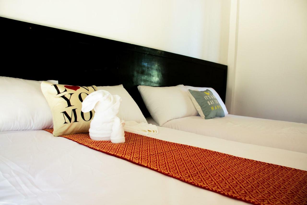Moon Beach Villas El Nido Exterior photo